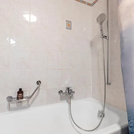 Avec Terrasse, Proche Du Centre Apartamento Crans-Montana