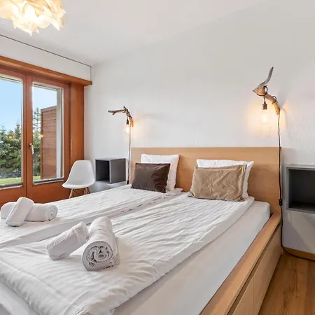 Avec Terrasse, Proche Du Centre * Crans-Montana