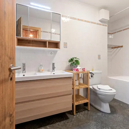 Avec Terrasse, Proche Du Centre Apartmán Crans-Montana