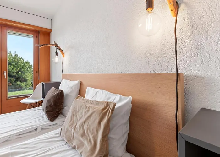 Apartment Avec Terrasse, Proche Du Centre *